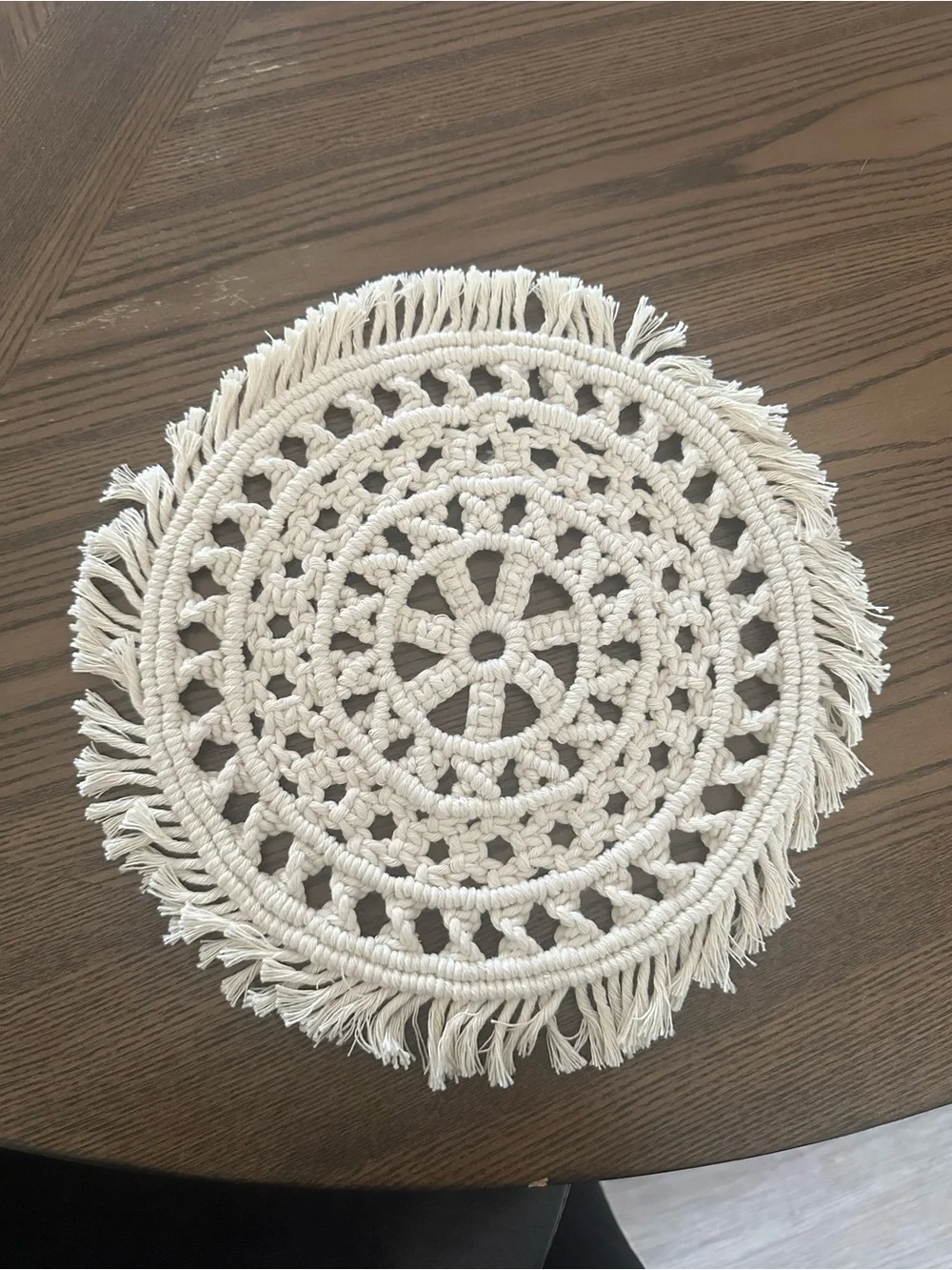 Macramé Round Placemat in Cream